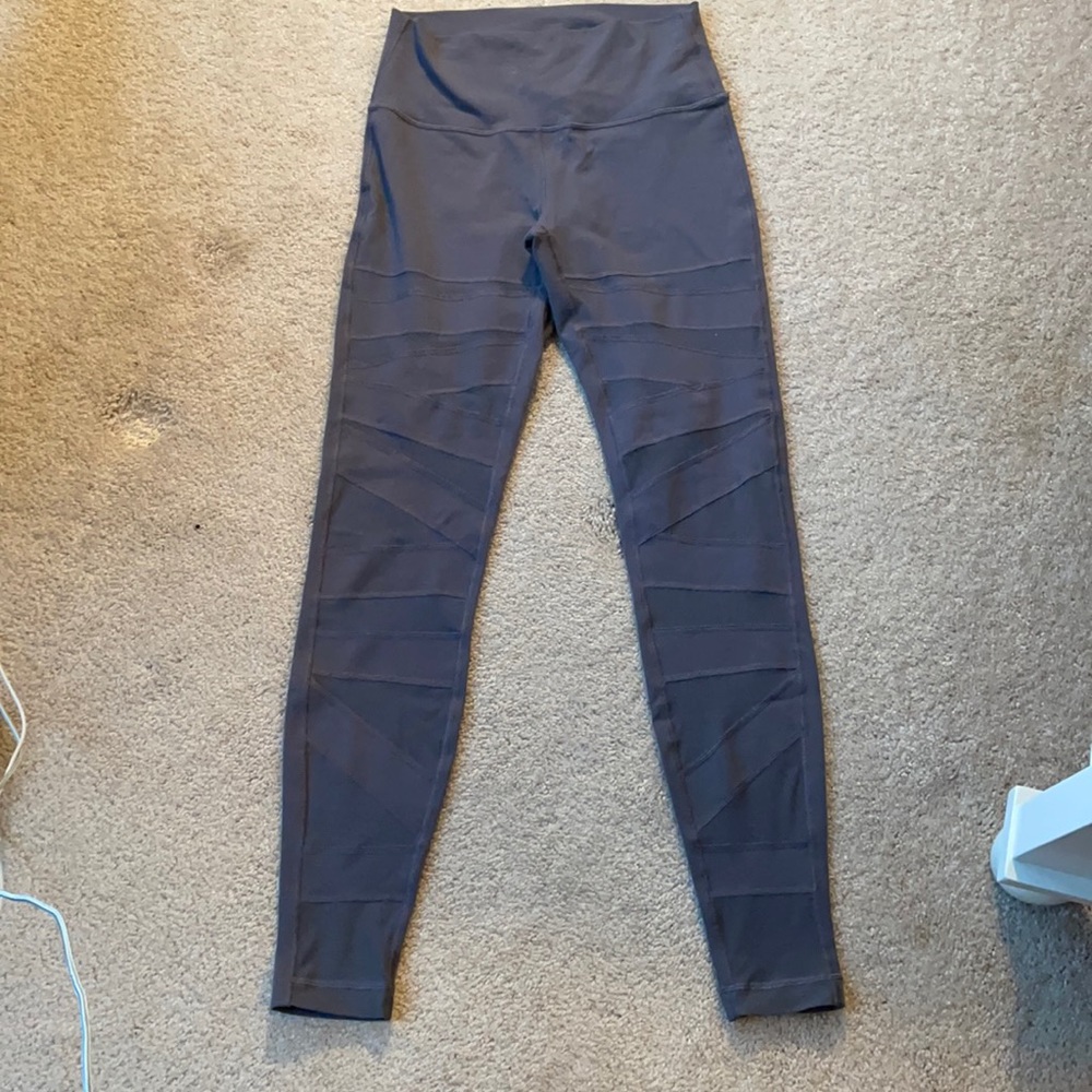 Lululemon mesh wonder unders size 8